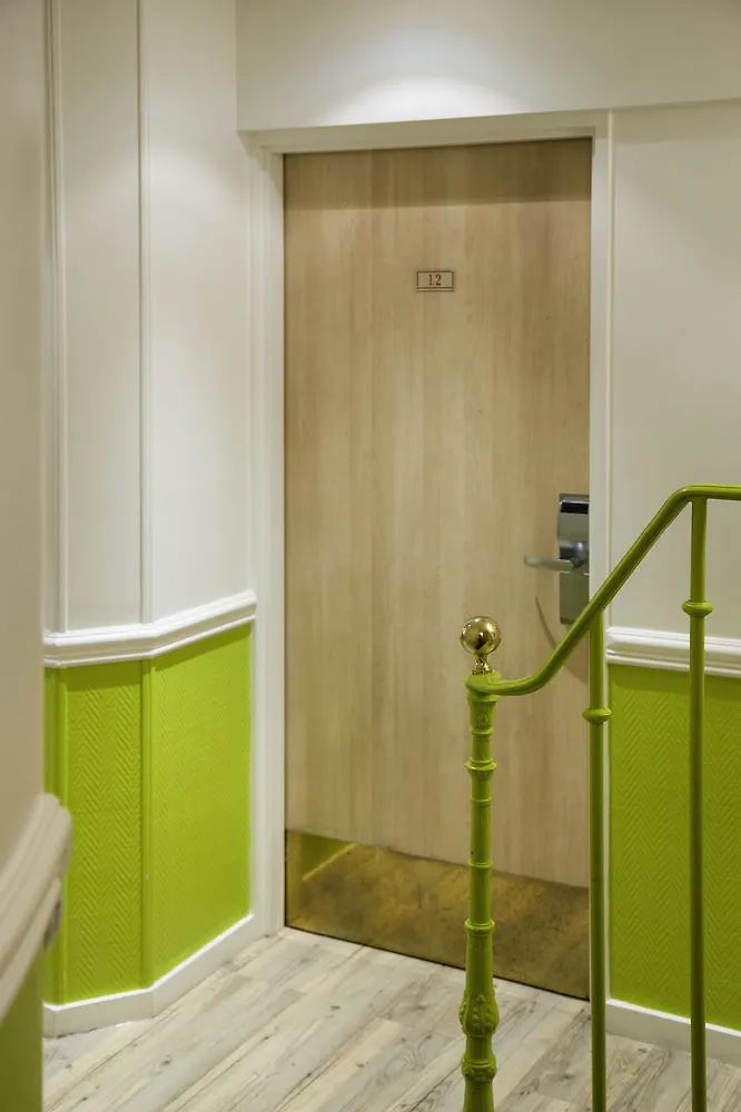 Hotel Ibis Styles Paris Gare De L'Est Tgv 3*,